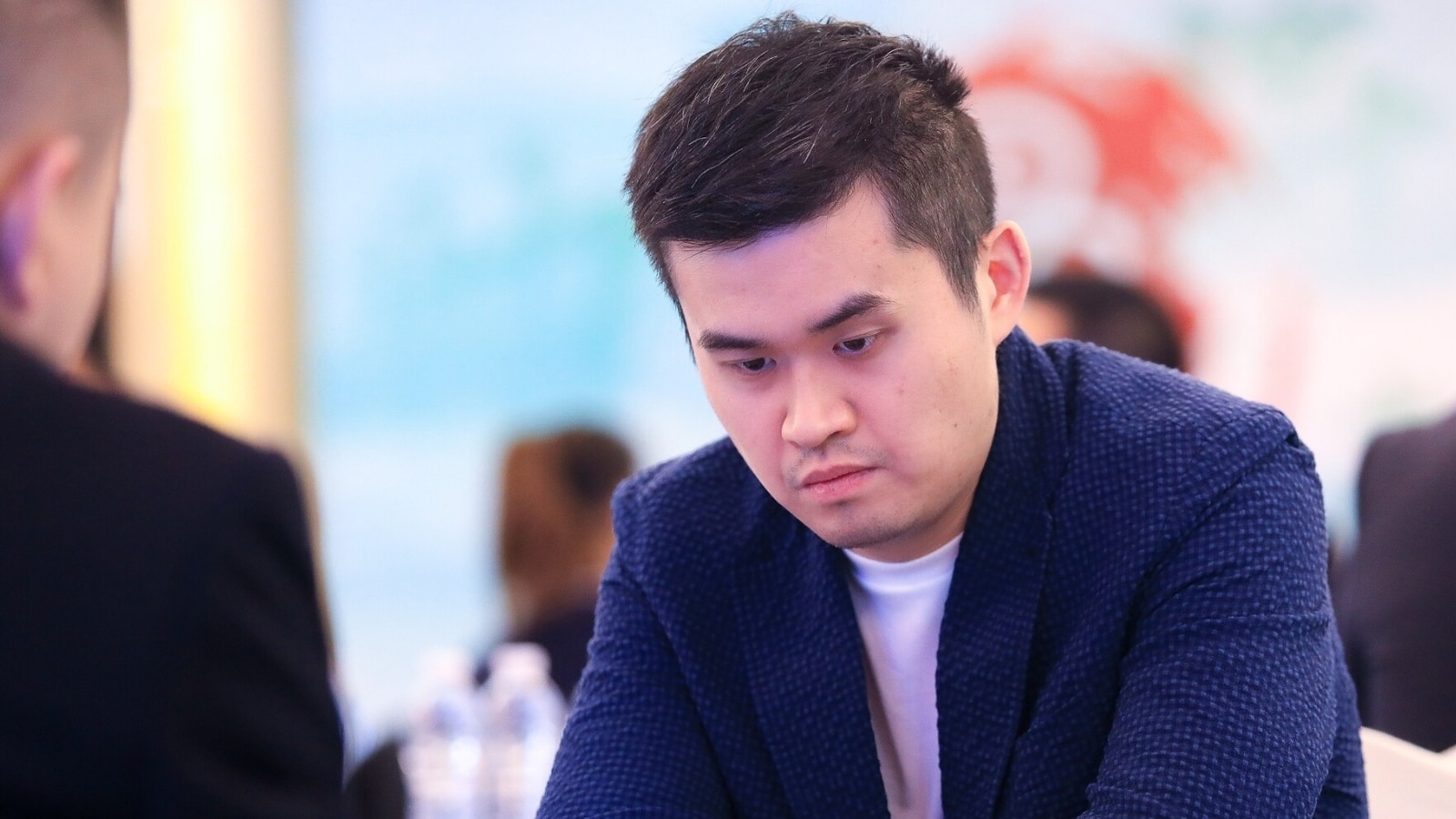 更是提升青